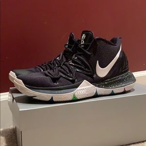 Nike Kyrie 5 size 10.5